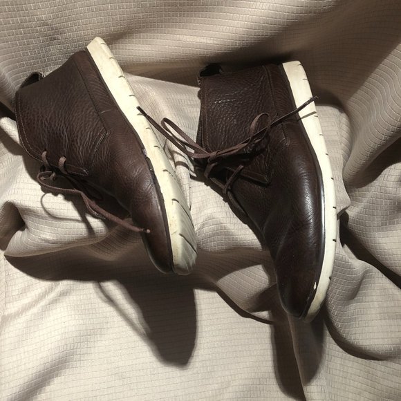 UGG Men Leighton Chocolate Brown Crinkled Leather main image 14